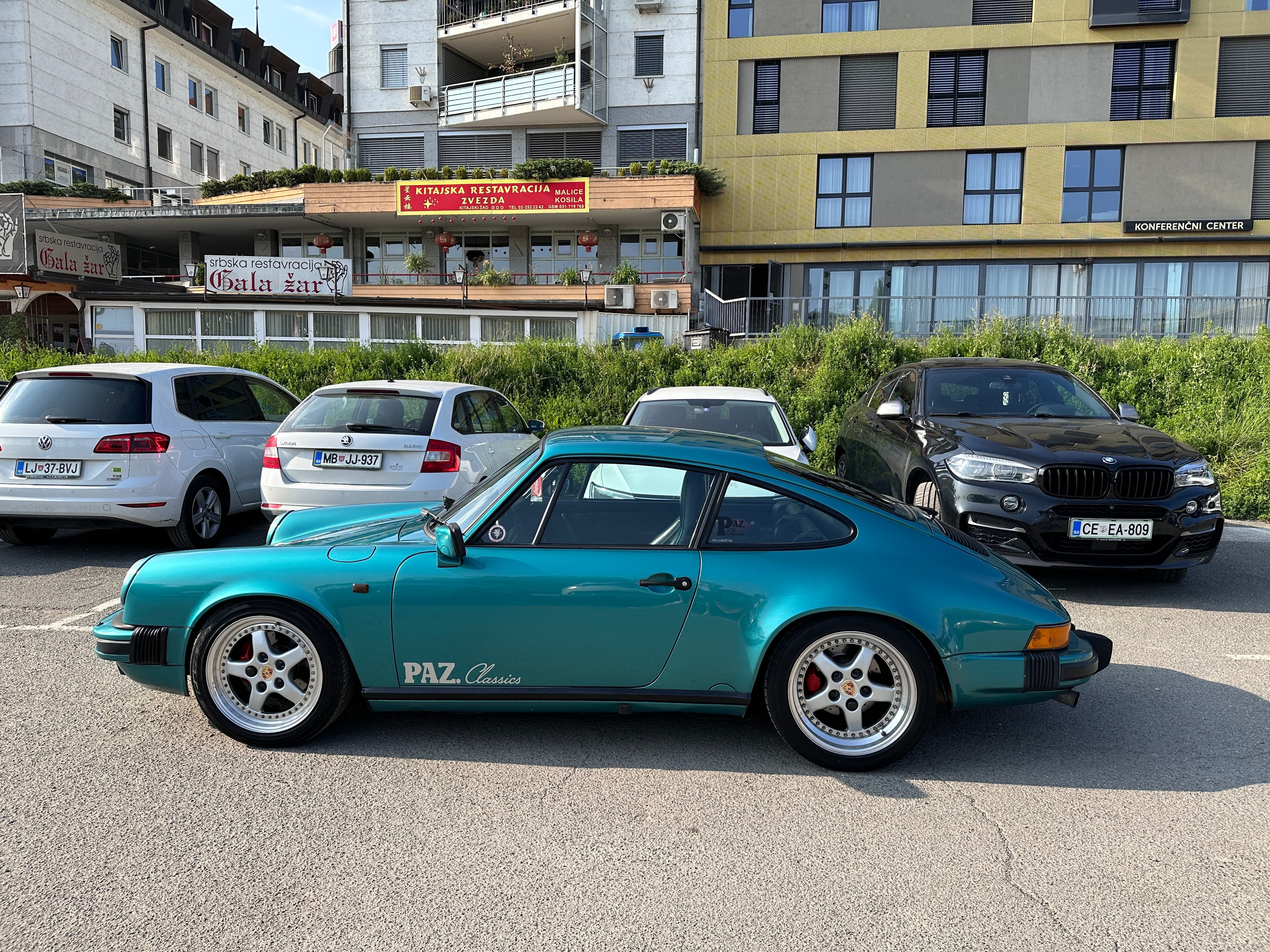 Porsche 911 Carrera